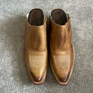Freebird booties size 7